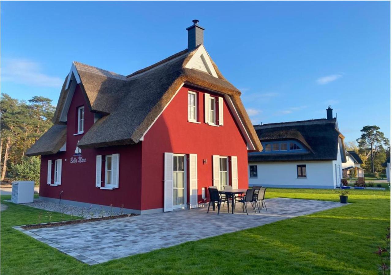 Modernes Reetdach-Ostseeferienhaus Bella Mare, Insel Usedom Mit Sauna, Kamin & Sonnenterrasse Zirchow المظهر الخارجي الصورة