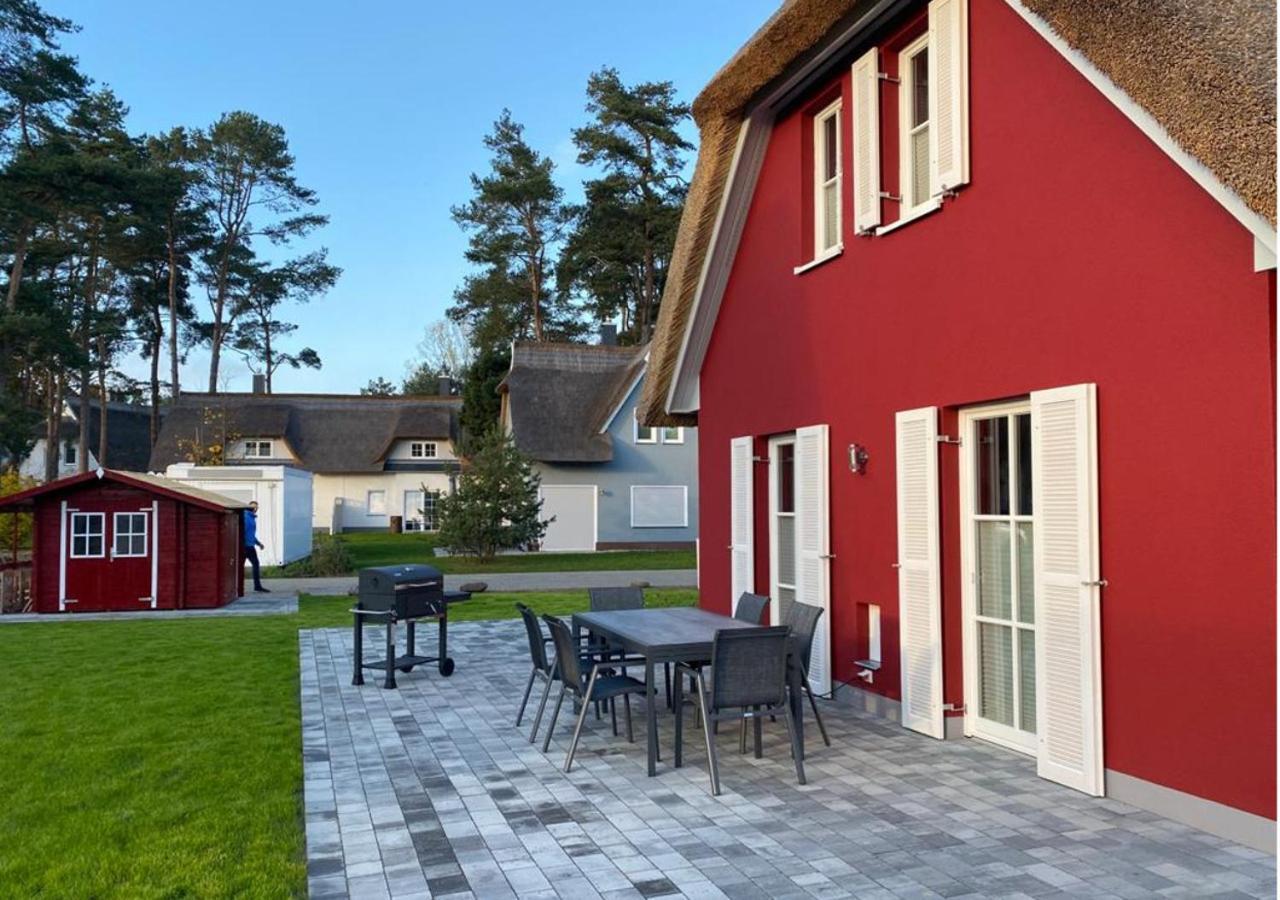 Modernes Reetdach-Ostseeferienhaus Bella Mare, Insel Usedom Mit Sauna, Kamin & Sonnenterrasse Zirchow المظهر الخارجي الصورة