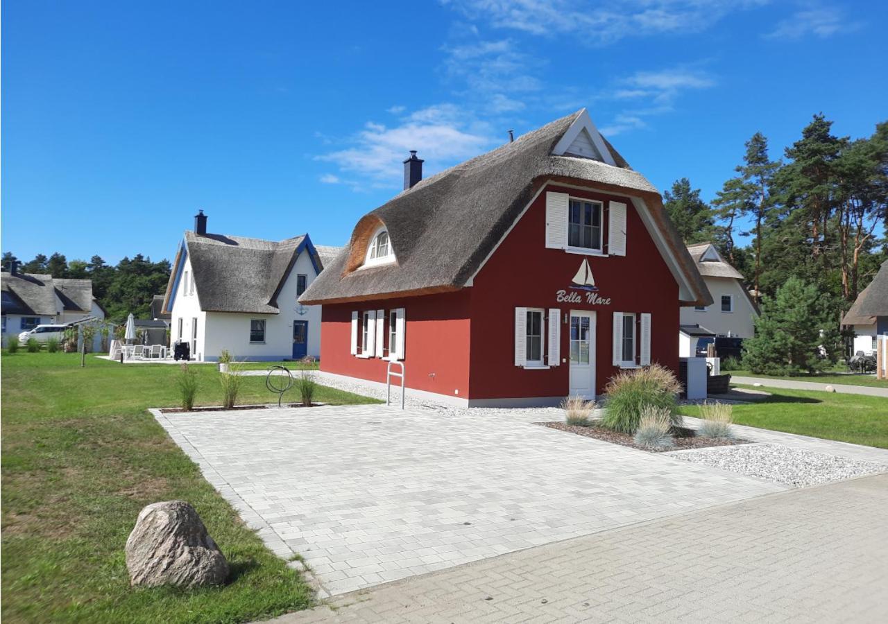 Modernes Reetdach-Ostseeferienhaus Bella Mare, Insel Usedom Mit Sauna, Kamin & Sonnenterrasse Zirchow المظهر الخارجي الصورة